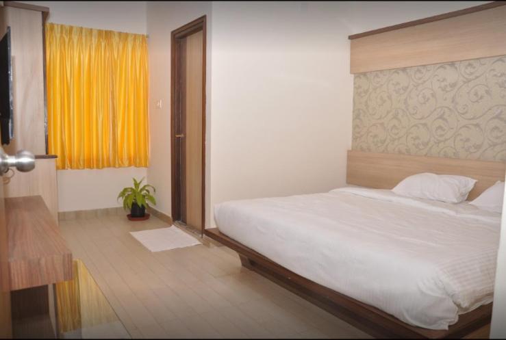 Hotel Sakthi Residency Hosūr Exterior foto